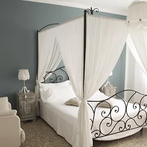 Apartament With Children In Venice